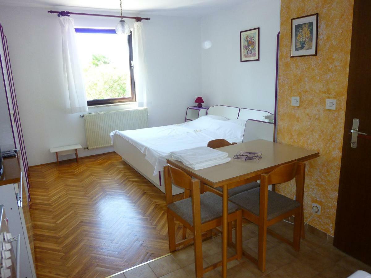 Studio Apartment Ozi Rovinj Eksteriør billede